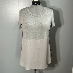 5 items for $20- Gray shirt flowy zipper detail